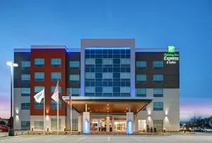 Holiday Inn Express & Suites Memorial – CityCentre by IHG - Kurio Heliport
