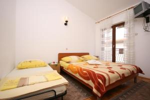 Studio with Balcony and Sea View room in Apartments by the sea Starigrad Paklenica - 6579