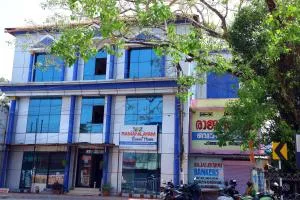 Ramanilayam Tourist Home - Champakulam