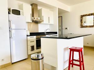 Appartements Les Jardins de Quatrina 2 chambres vue mer : photos des chambres