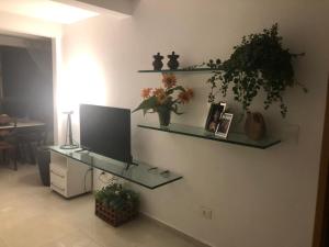 Apartamento andar superior em Gravatá com piscina e área de lazer Condomínio Jacarandá