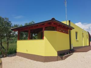 Holiday house in Pakoštane with sea view, terrace, air conditioning, Wi-Fi (4852-1)