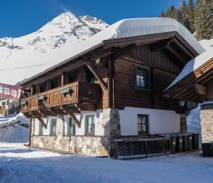 Hotel Silbertal - Almhütten