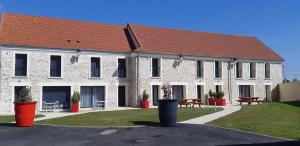 Gîte de St Ladre "LAtelier", proche Parc des Expos Villepinte NEUF