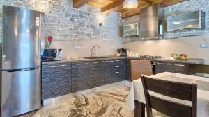 Beautiful Istrian Villa Patrick with a pool 