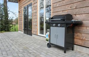 2 Bedroom Nice Home In Bornerbroek