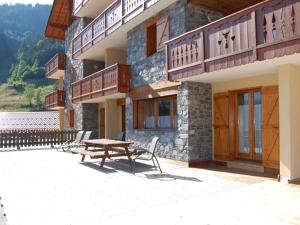 Apartment with balcony in Champagny-en-Vanoise