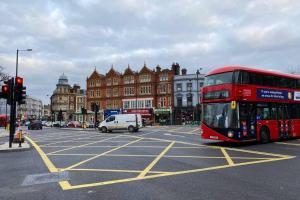 Two Bedroom Garden Flat in Zone 2 London