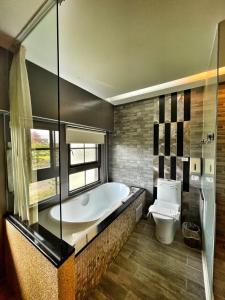 Phòng Đôi Loại Sang (Deluxe Double Room)