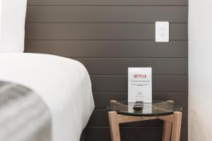 Coopers Colonial Motel