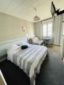 Hotels A La Porte Saint Jean : photos des chambres