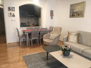 Home Apartment Petrovac