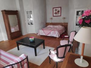 B&B / Chambres d'hotes Au Chateau Juillac : photos des chambres