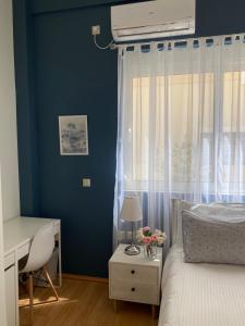 Elegant Glyfada Apartment-private Garden-Near METRO