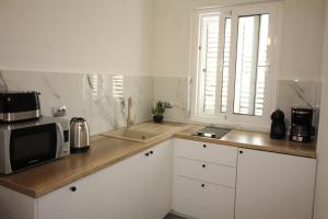 makarska centre1free parking 1 floor