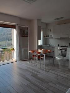 Casa di Sofia e Oscar Lago di Como Canzo