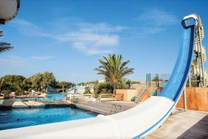 Campings Mobil Home camping Mar Estang bord de plage : photos des chambres