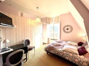 Small Double Room room in Maunoury Citybreak