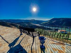 Vineyard and Views Exquisite Luxury Douro Villa with Sun-Drenched Infinity Pool