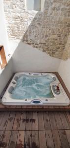 Appartements L'Acqua Dolce - La Rochelle - ile de Re - Jacuzzi : photos des chambres