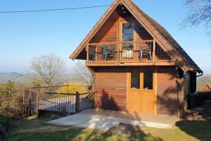 Chalets 3 Bedroom Lodge over looking Lake Dathee & Golf Course : photos des chambres