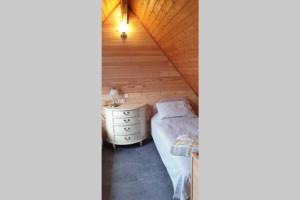 Chalets 3 Bedroom Lodge over looking Lake Dathee & Golf Course : photos des chambres