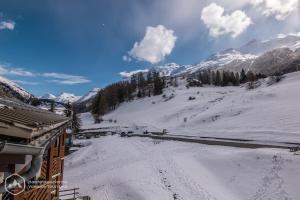 Appartements Residence Les hauts de Val Cenis : Appartement avec Vue sur la Montagne