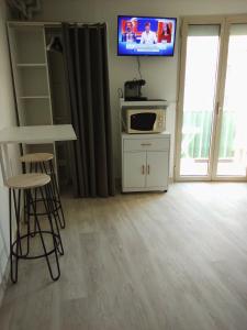 Appartements Studio du Commandant Marche : photos des chambres