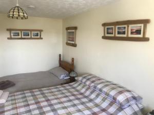 Double or Twin Room with Shower room in Stoke House Bed and Breakfast