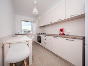 Avantgarden King Apart