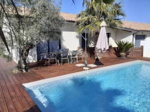 Villas ViLLA NEUVE 115m2 ,TOUT CONFORT AVEC PiSCiNE Chauffee-JARDiNET BASSiN ARCACHON : photos des chambres