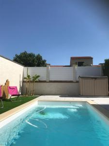 Maisons de vacances Gite de Leni - Maison avec piscine : photos des chambres