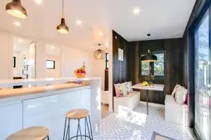 Beach and Vineyard Escape - Haumoana Beach Home - Te Awanga