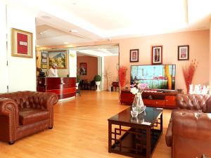 Al Ghubrah Plaza Hotel
