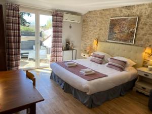 Hotels L'Escale des Alpilles : photos des chambres