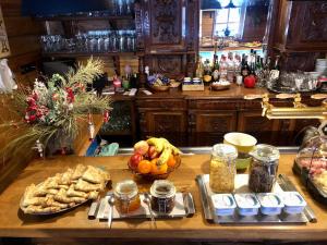 MAXMILLIAN Pension & Restaurant