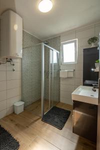 Apartmani "MARKO" Dugovača