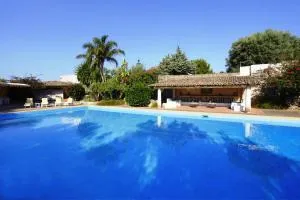 Villa del Commendatore Sirugo - 阿沃拉