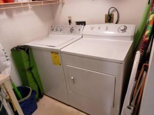 Sunshine Escape Steps to the Beach Sunset Views!