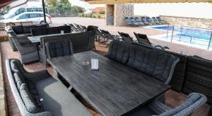 Studio apartment in Novalja with sea view terrace air conditioning WiFi 35653