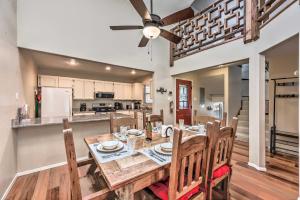 Ruidoso Condo with Private Hot Tub about 1 Mi to Dtwn! - 4hvězdičkové hotely ve městě Ruidoso