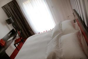 Hotels The Originals Boutique, La Maison Rouge, Lens Ouest (Qualys-Hotel) : photos des chambres