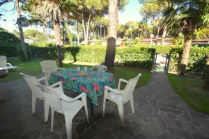 Villa a Lignano con 2 camere e giardino