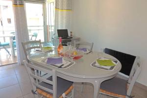 Appartements Confortable T2 au calme plage a 4 mn CLIM Parking Wifi : photos des chambres