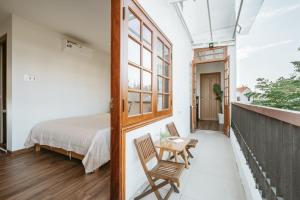 Phòng Giường Đôi Có Ban Công (Double Room with Balcony)