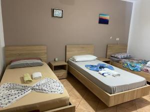 Triple Room with Shared Toilet room in Guesthouse Sense