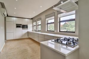 6 Crystal Cove Zimbali 5 Bedroom ZPS6