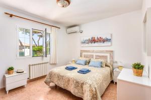 Villa Xaloc Blanes by Villa Plus