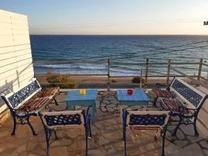 Whole apartment in Loutsa with amazing view - Alonáki