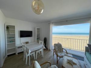 Appartements La Digue Vue mer 3 etoiles : photos des chambres